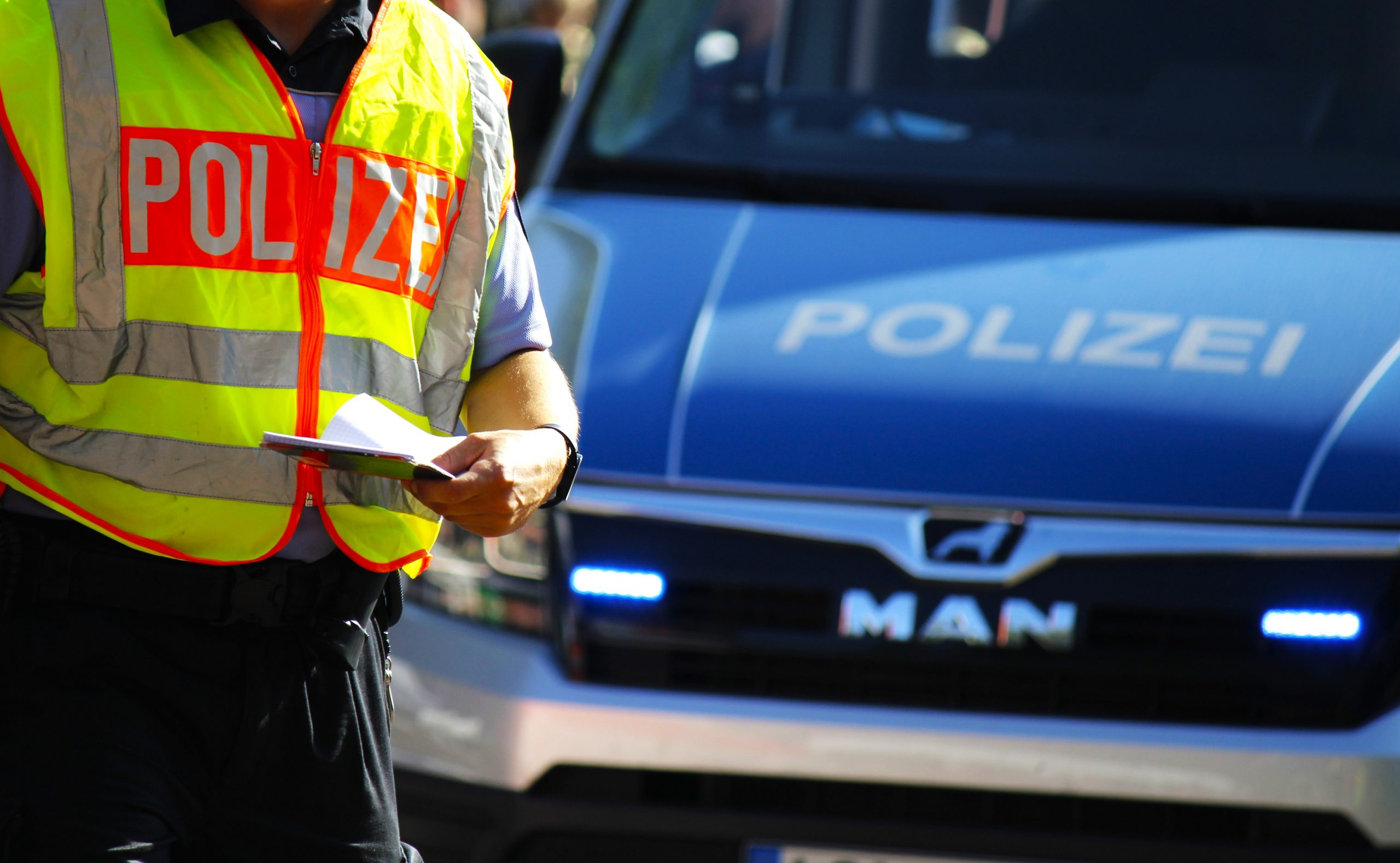 Sachsen-Anhalts-Polizei-musste-im-Jahr-2023-alle-8-Minuten-ein-Verkehrsunfall-aufnehmen